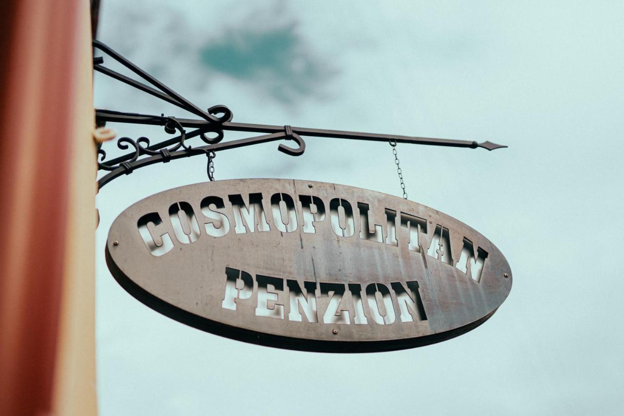 Penzion Cosmopolitan Ii. บันสกา ชีอาว์นีซา ภายนอก รูปภาพ